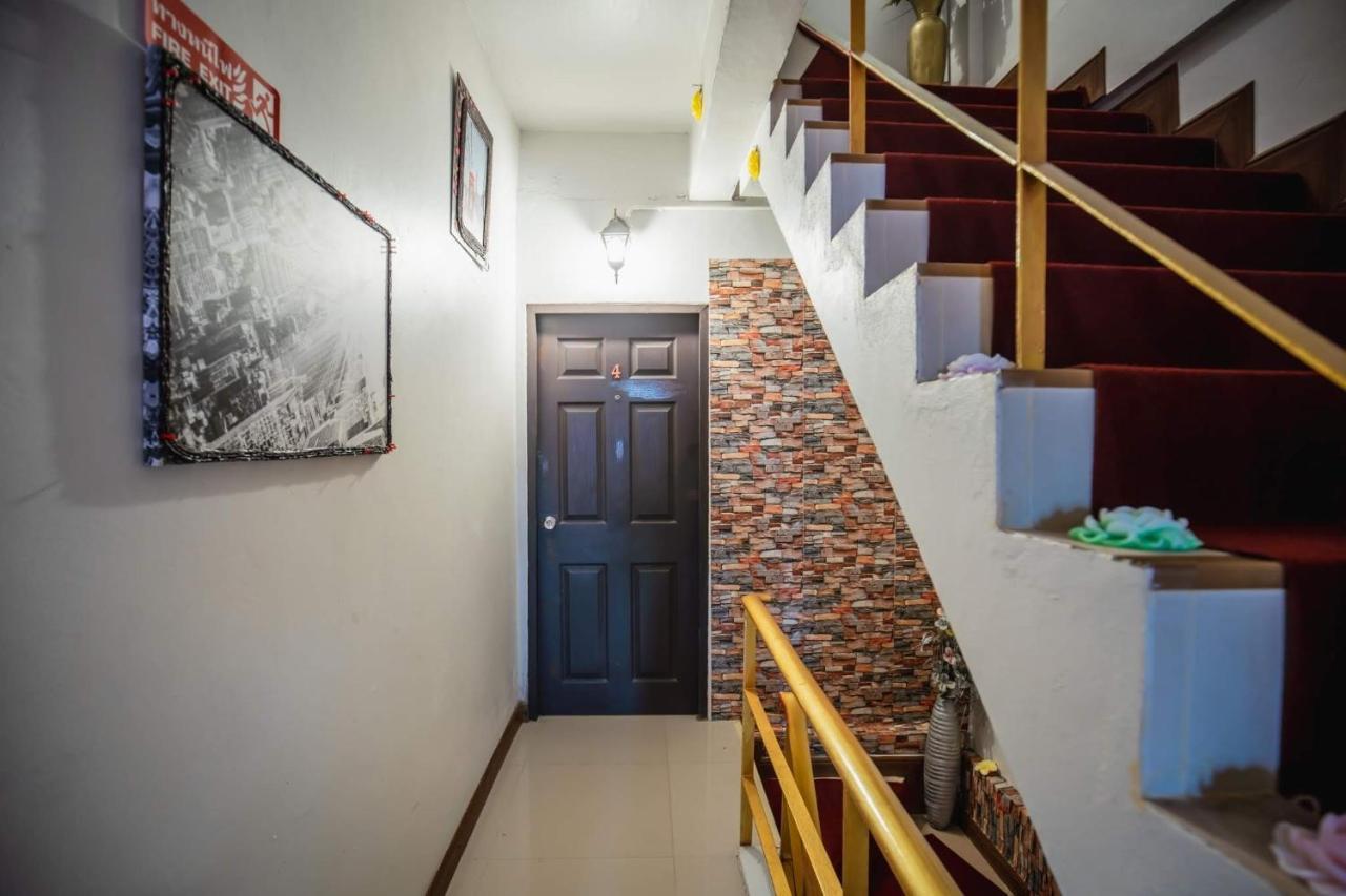 Menulis Coolly House Patong B&B 외부 사진