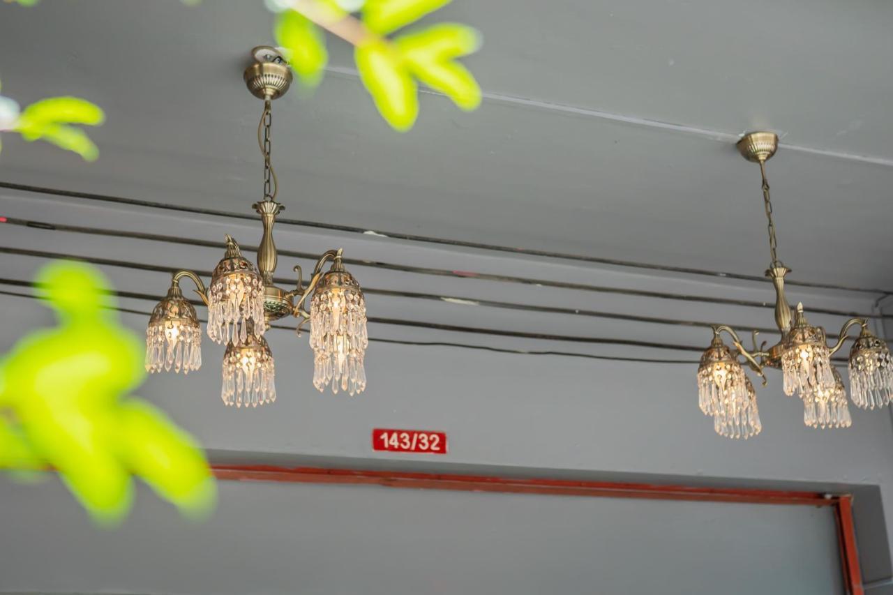 Menulis Coolly House Patong B&B 외부 사진