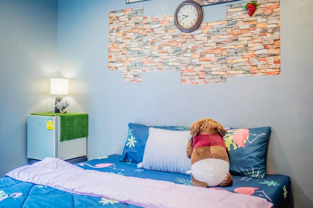 Menulis Coolly House Patong B&B 외부 사진