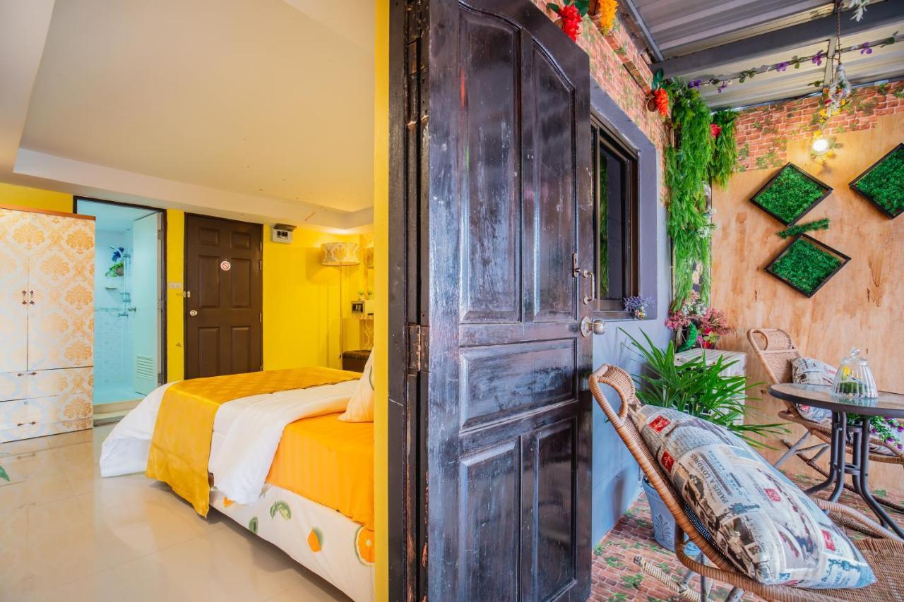 Menulis Coolly House Patong B&B 외부 사진