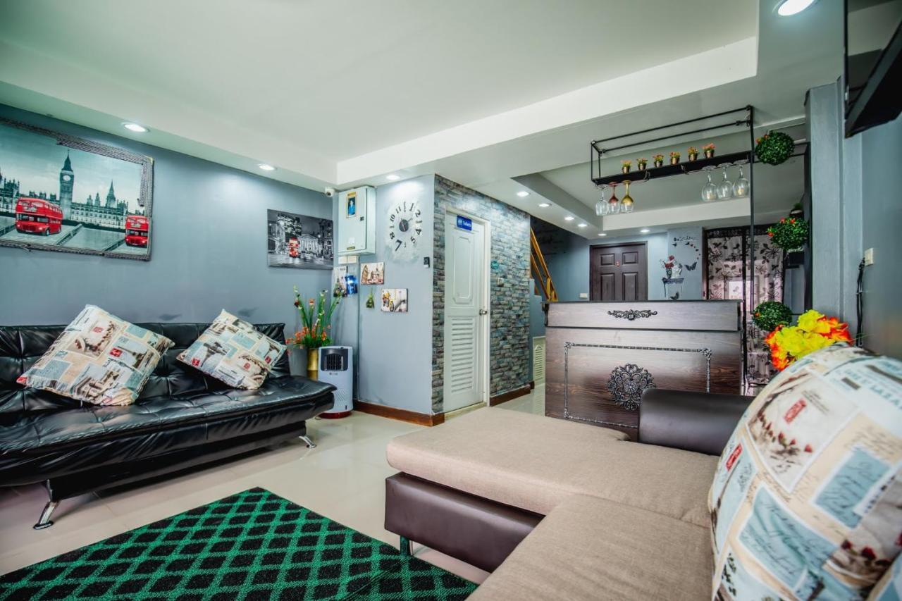 Menulis Coolly House Patong B&B 외부 사진