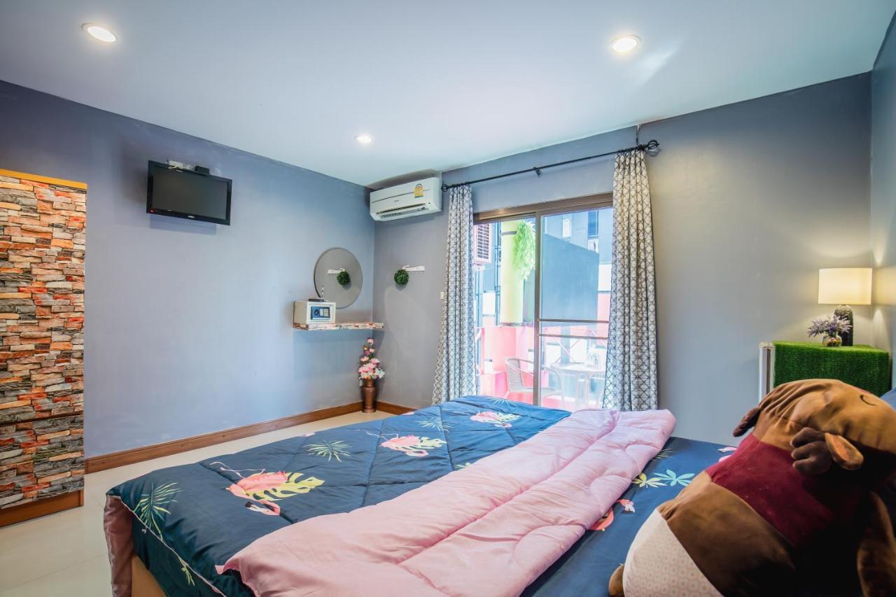 Menulis Coolly House Patong B&B 외부 사진