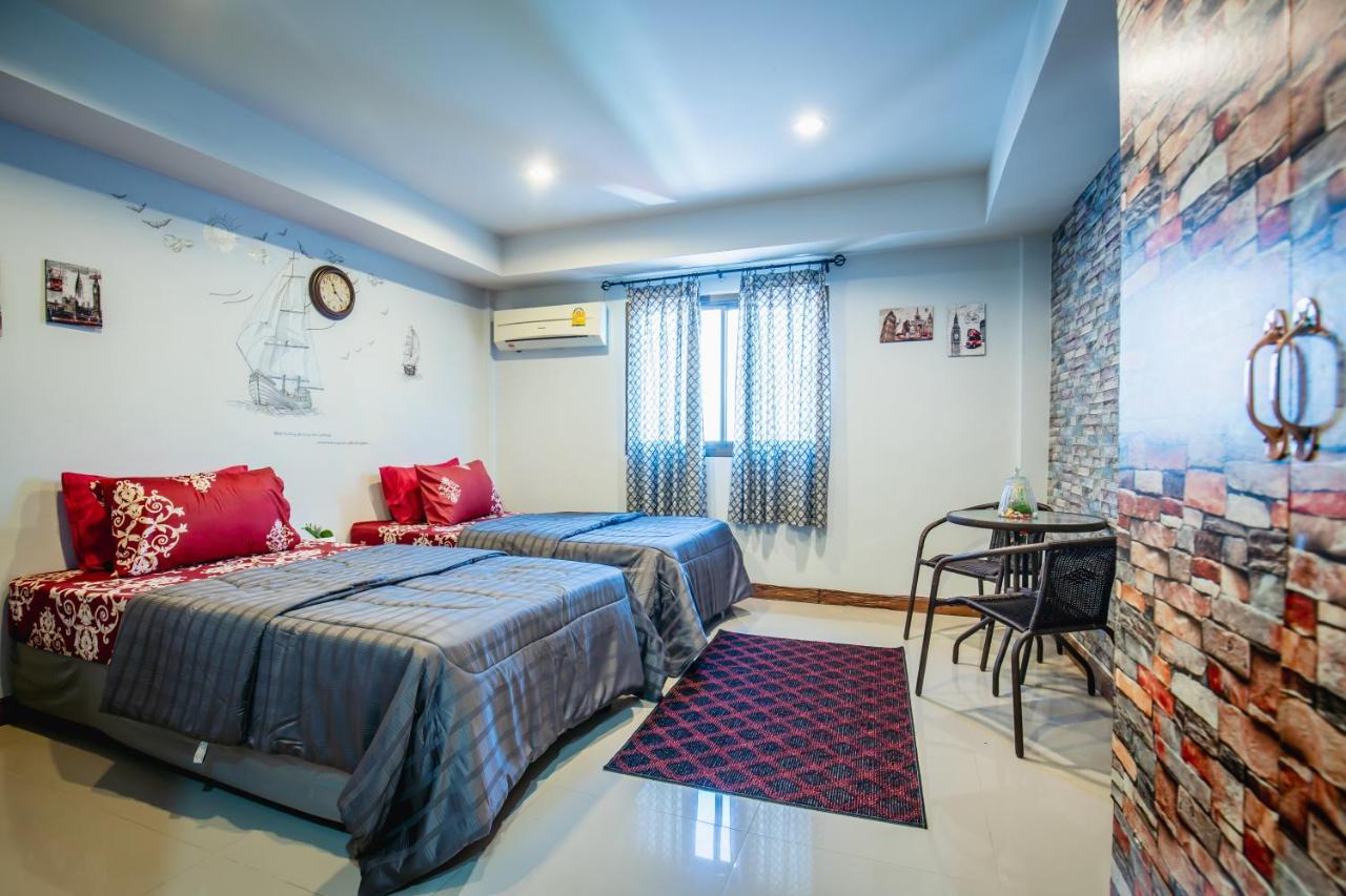 Menulis Coolly House Patong B&B 외부 사진
